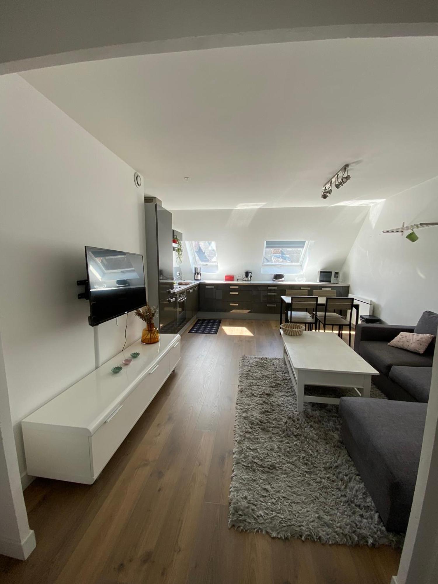 2 Chambres Hyper Centre Avec Place De Parking Et Wifi Amiens Ngoại thất bức ảnh
