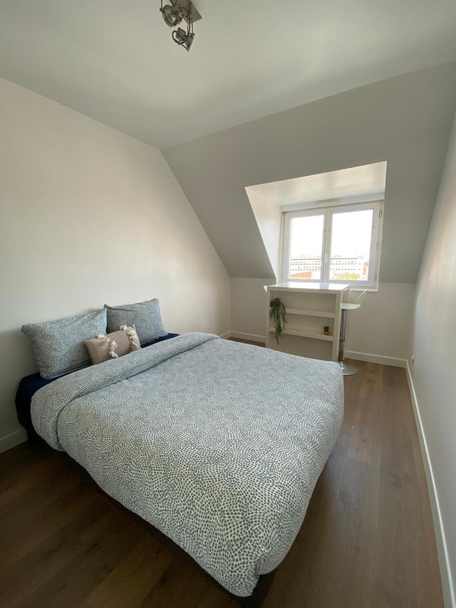 2 Chambres Hyper Centre Avec Place De Parking Et Wifi Amiens Ngoại thất bức ảnh